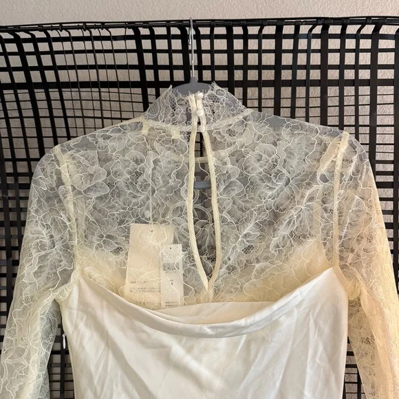 De la vali croissant mini dress in ivory silk satin and lace - Picture 8 of 10